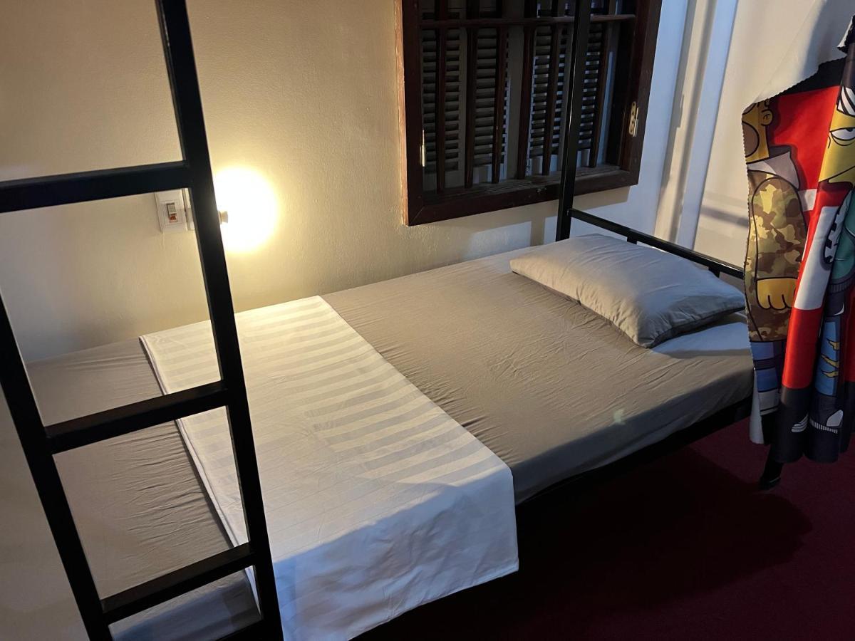 Hg Hostel Provide Tours & Motorbikes Ha Giang Bagian luar foto
