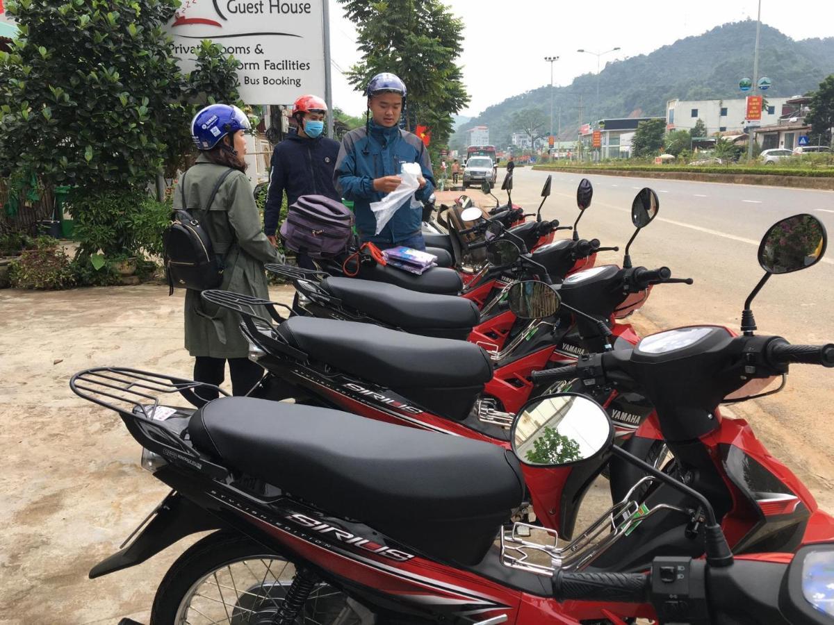Hg Hostel Provide Tours & Motorbikes Ha Giang Bagian luar foto
