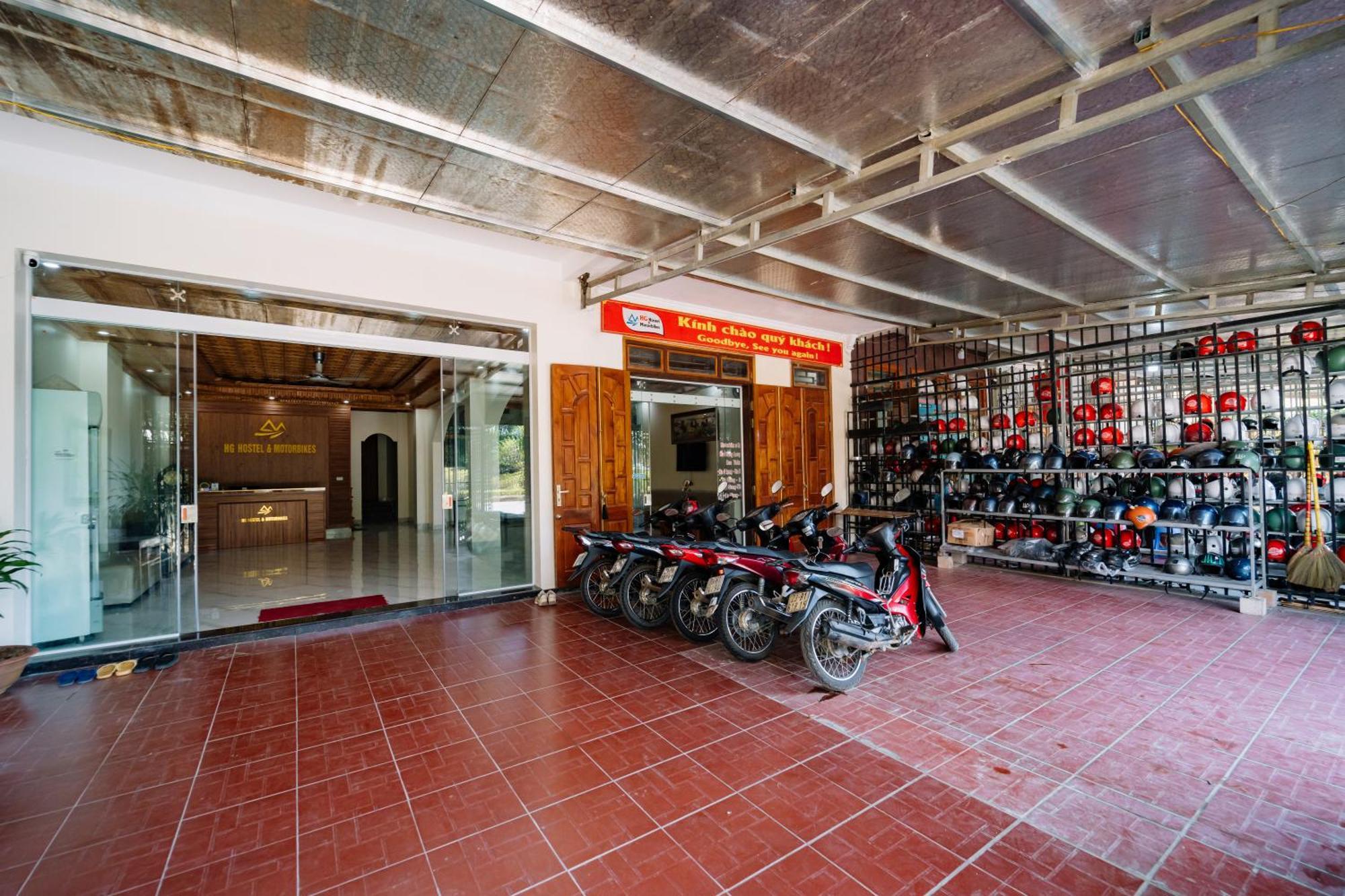 Hg Hostel Provide Tours & Motorbikes Ha Giang Bagian luar foto